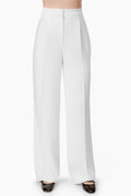 Pantalon sastreado y pierna ancha