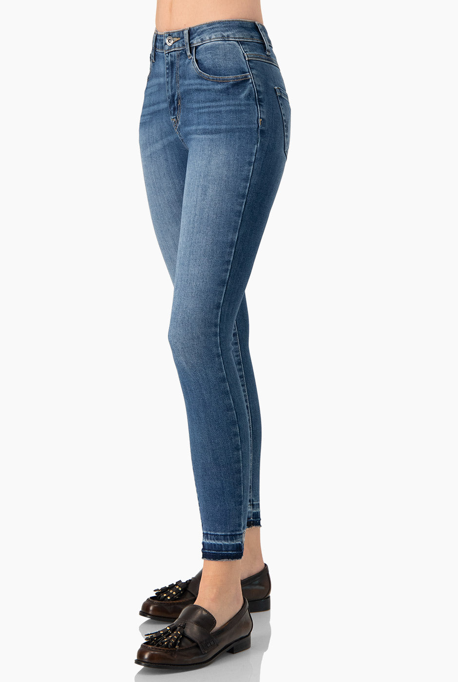Jeans skinny de un boton frontal